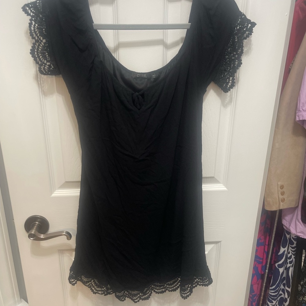 Chic Black Lace Sleeve Mini Dress - Picture 6 of 12